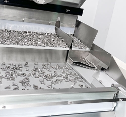 Advantages of screw packaging machine